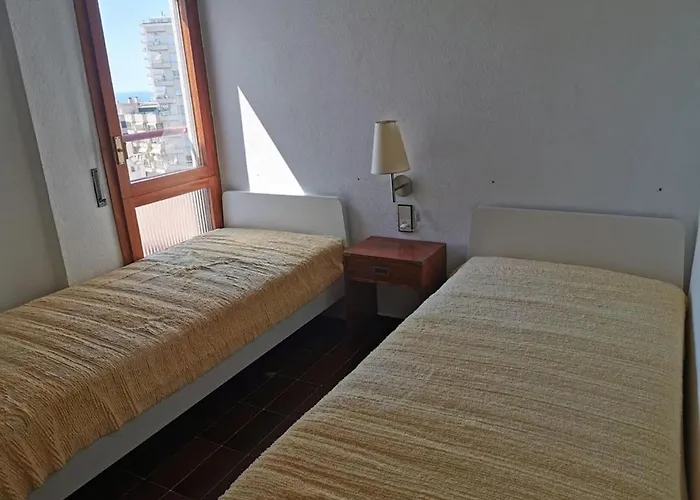 Atico Con Vistas Al Mar En * بلاتجا ذارو